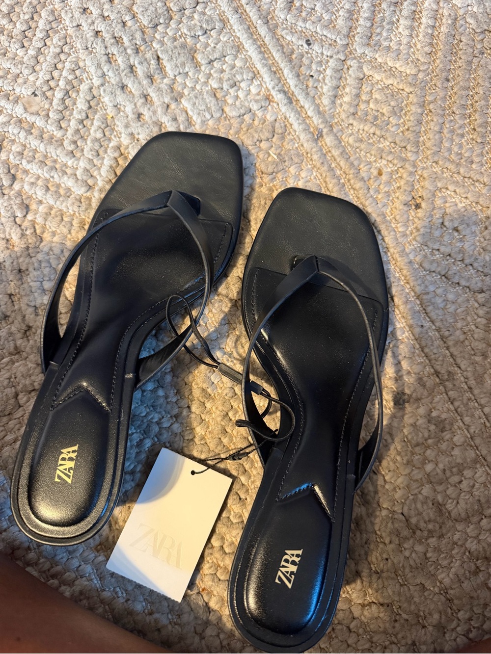 Zara Black Square-Toe Thong Wedge Sandals - Minimal Chic - Picture 3 of 8